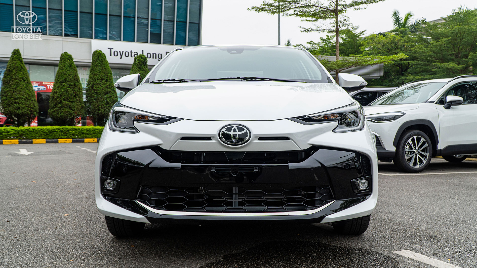 mặt trước xe toyota vios 2023