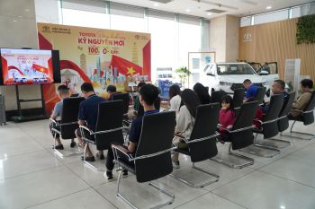 Đồng hành cùng Kỷ nguyên mới – Sự kiện trải nghiệm công nghệ và lái thử xe tại Toyota Long Biên