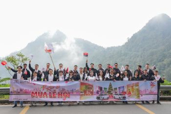 RỰC RỠ MÙA LỄ HỘI – TRẢI NGHIỆM ĐÁNG NHỚ CÙNG CÁC ĐẠI LÝ TOYOTA HÀ NỘI TRONG FESTIVE SEASON SHOWCASE 2025