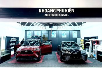 # TOYOTA LONG BIÊN RỘN RÀNG NHỮNG NGÀY CUỐI THÁNG 10 – ƯU ĐÃI DỊCH VỤ HẤP DẪN, CHĂM XE TIẾT KIỆM  Tháng 10 đang dần khép lại, mang theo những ngày cuối cùng của chương trình ưu đãi dịch vụ tại Toyota Long Biên. Trong không khí tất bật của những ngày